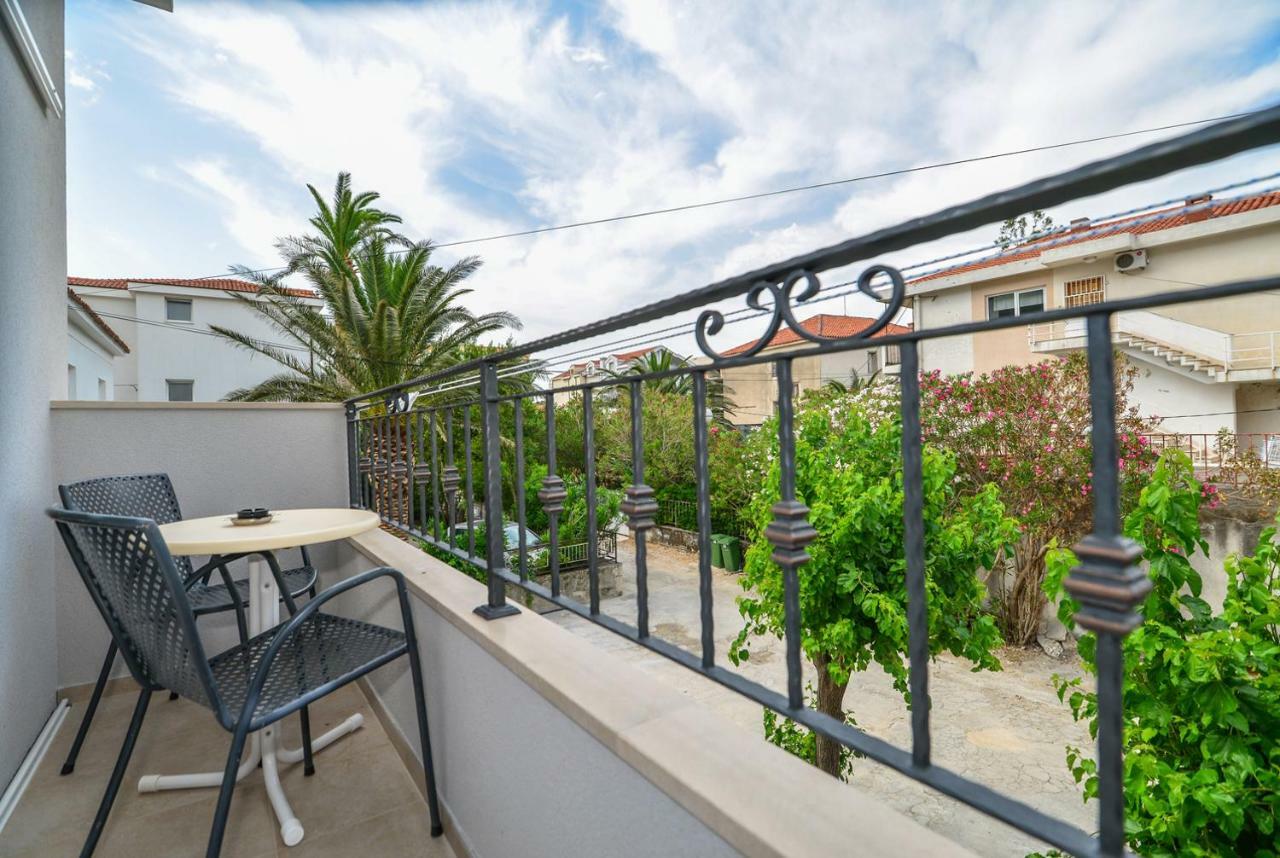 Apartmani Dina Makarská Exteriér fotografie