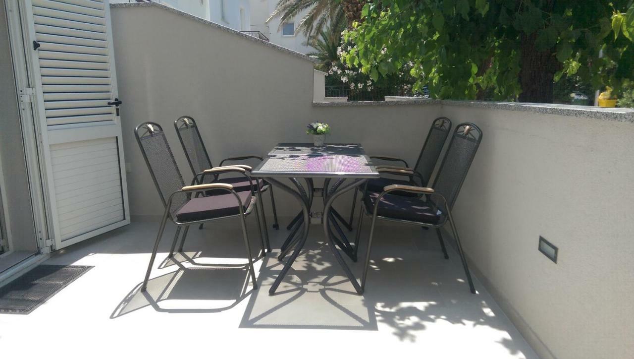 Apartmani Dina Makarská Exteriér fotografie