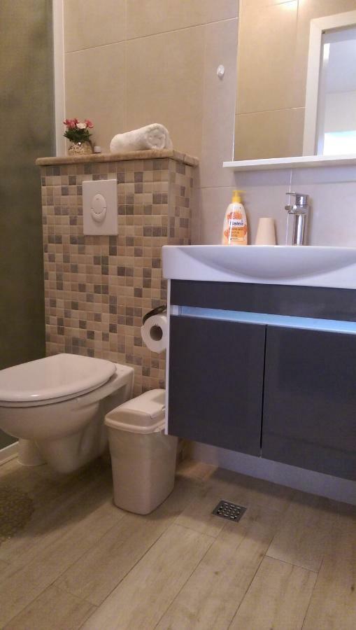 Apartmani Dina Makarská Exteriér fotografie